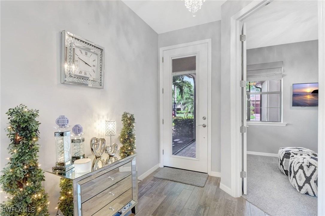 10908 Clarendon St - Photo 3 of 49