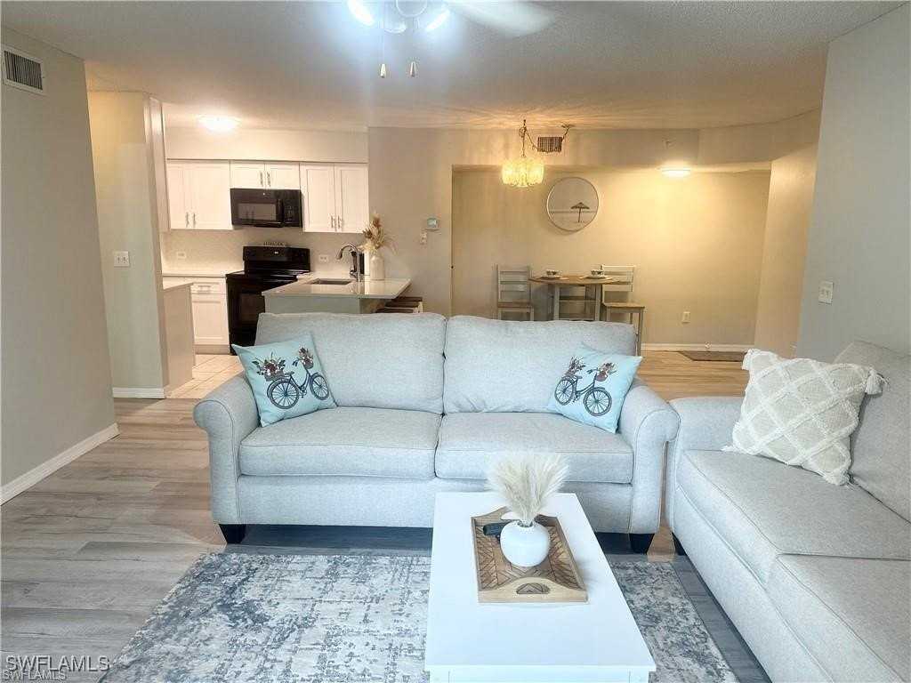 8940 Colonnades Ct E Apt 725 #725 - Photo 6 of 25