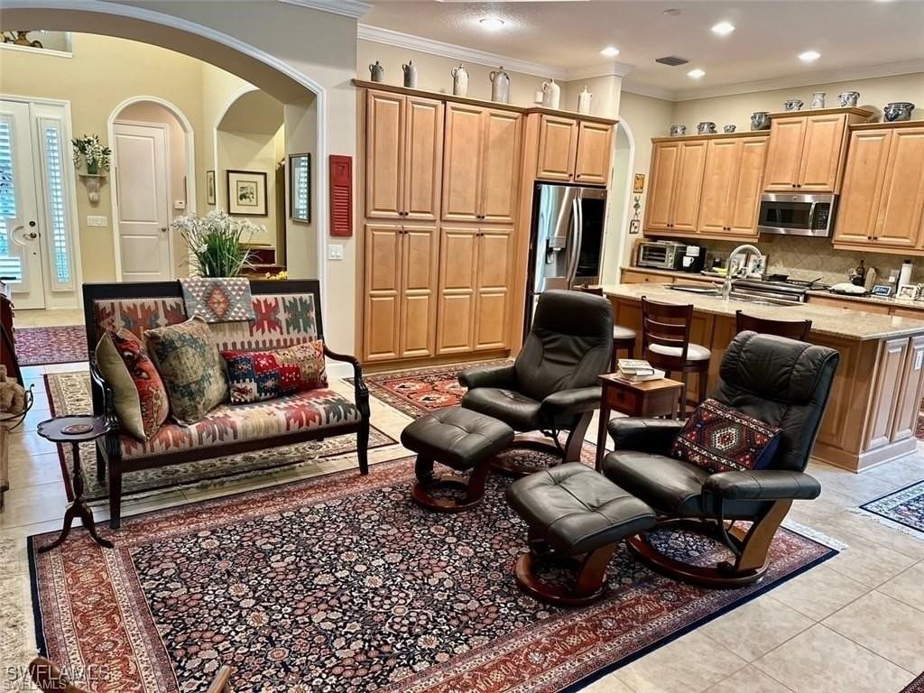 9061 Isla Bella Cir - Photo 3 of 26