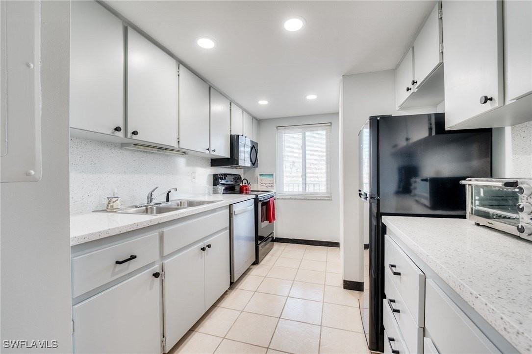 7400 Estero Blvd Apt 214 #214 - Photo 6 of 30