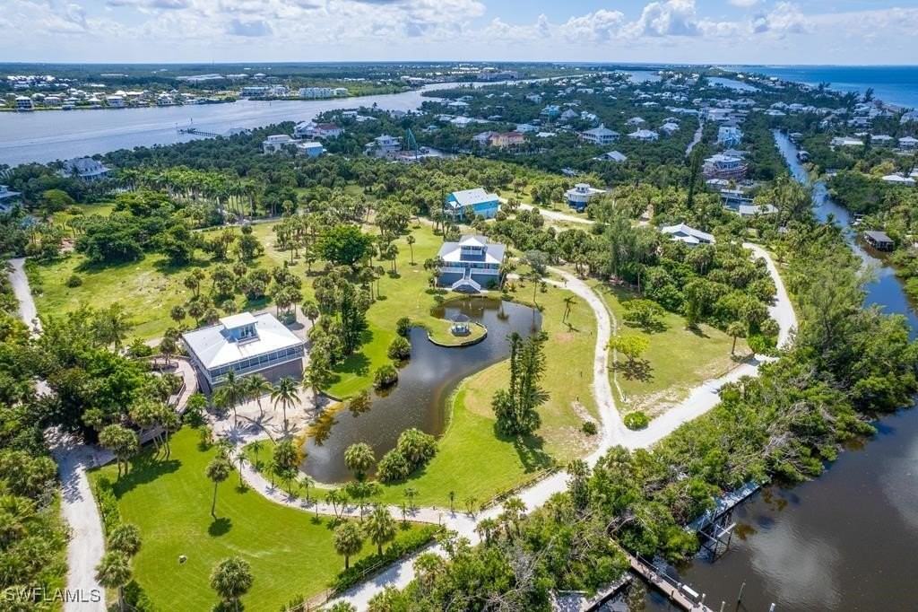 10440 Yacht Basin Dr - Photo 2 of 32