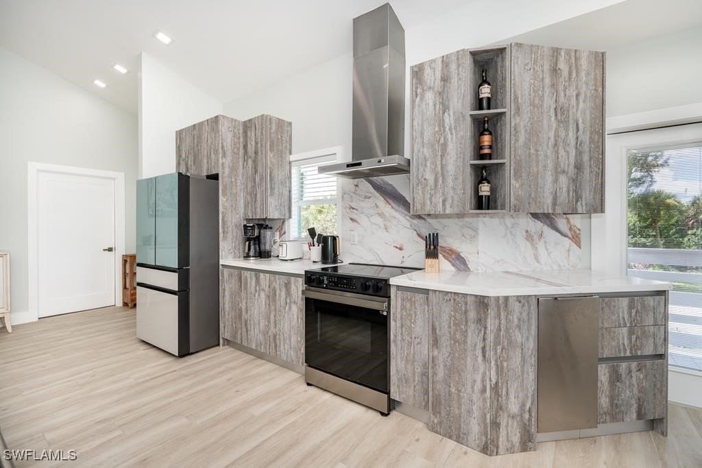 10440 Yacht Basin Dr - Photo 7 of 39