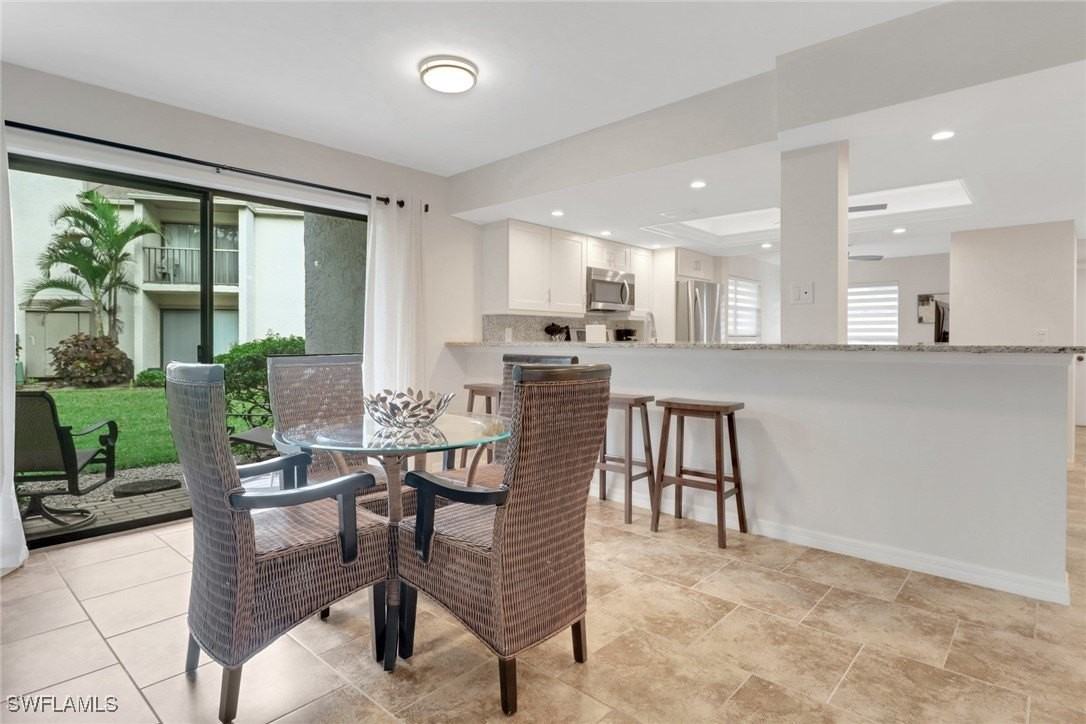 16442 Timberlakes Dr Apt 104 #104 - Photo 4 of 20