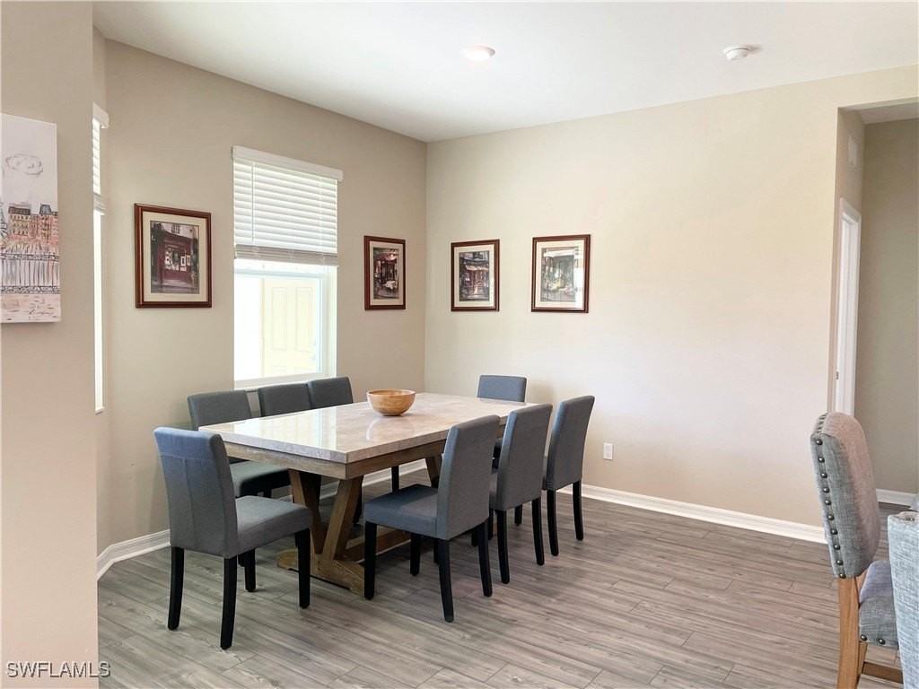 212 Sw 21st St - Photo 4 of 21