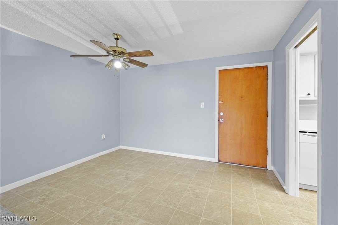 1849 Maravilla Ave Apt C10 #C10 - Photo 5 of 29