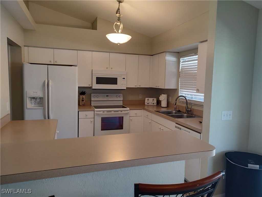 5126 Sw 19th Pl - Photo 3 of 14