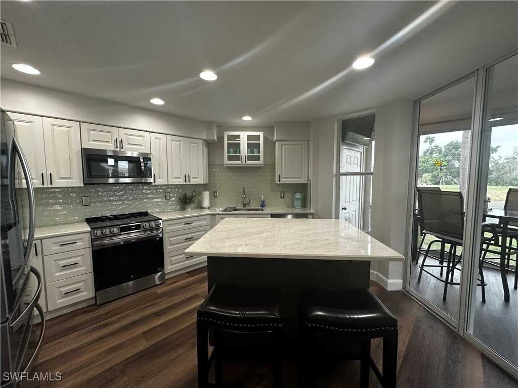 16420 Millstone Cir Unit 106 #106 - Photo 5 of 38