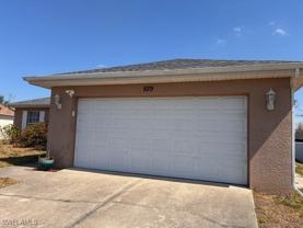 829 Ne 10th Ln - Photo 1 of 1