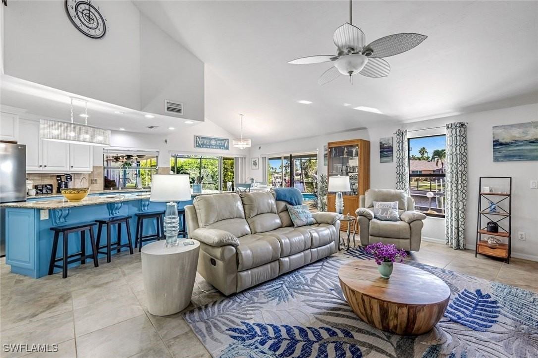 2617 Se 23rd Ave - Photo 3 of 31