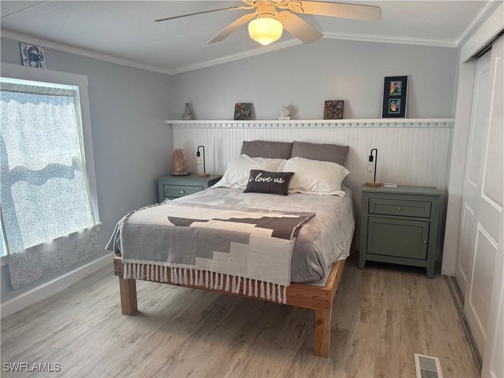 3813 Dewberry Ln - Photo 4 of 9