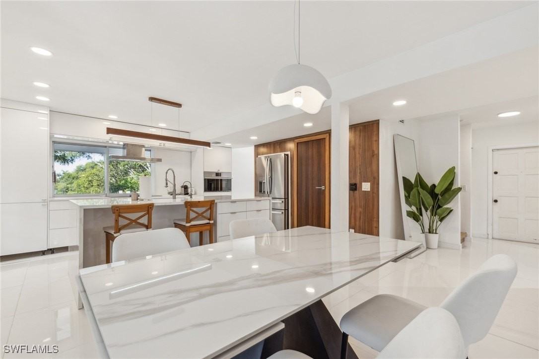 1182 Betmar Blvd - Photo 4 of 39