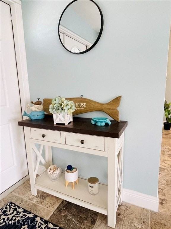 5403 Sw 3rd Ave - Photo 6 of 47