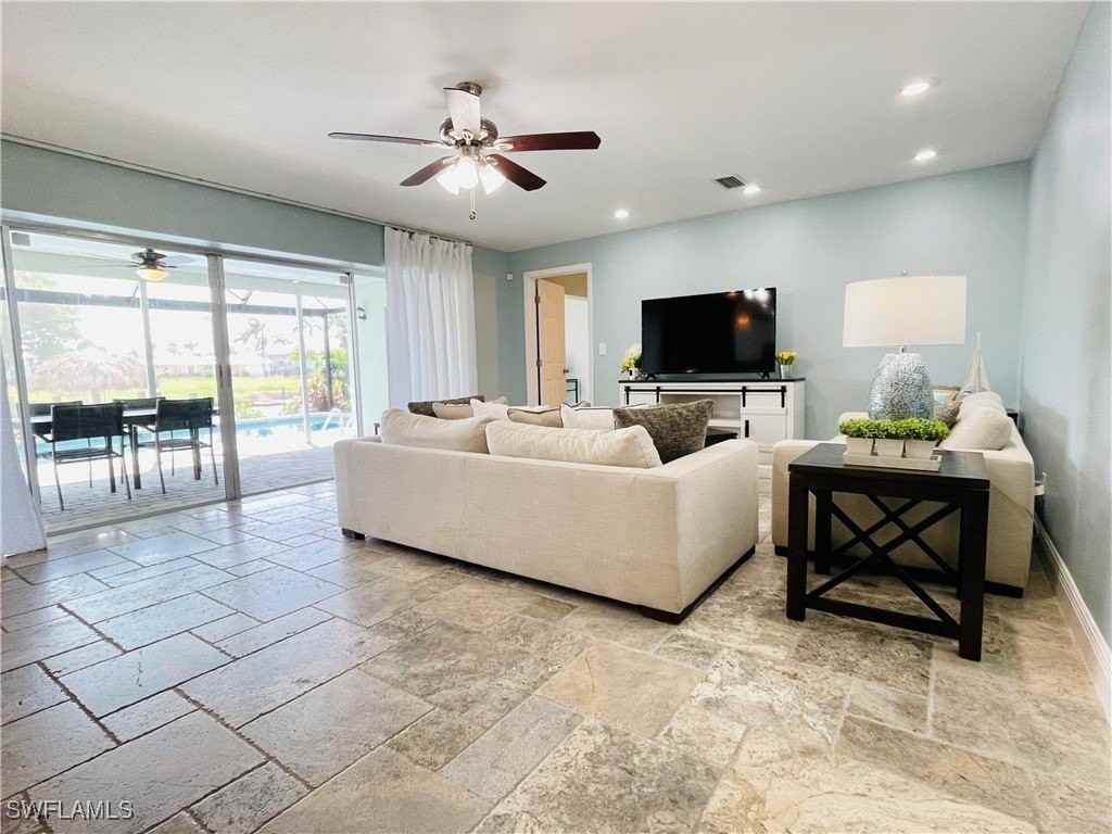 5403 Sw 3rd Ave - Photo 7 of 47