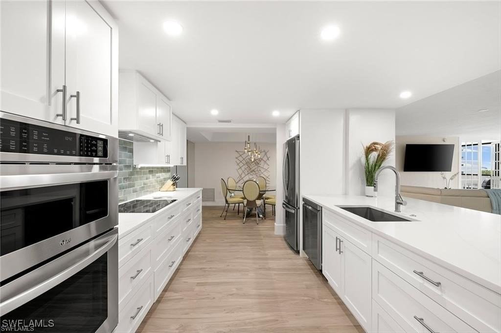 5601 Turtle Bay Dr Apt 302 #302 - Photo 5 of 44