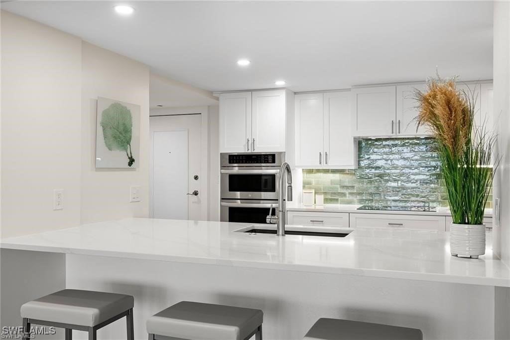 5601 Turtle Bay Dr Apt 302 #302 - Photo 7 of 44