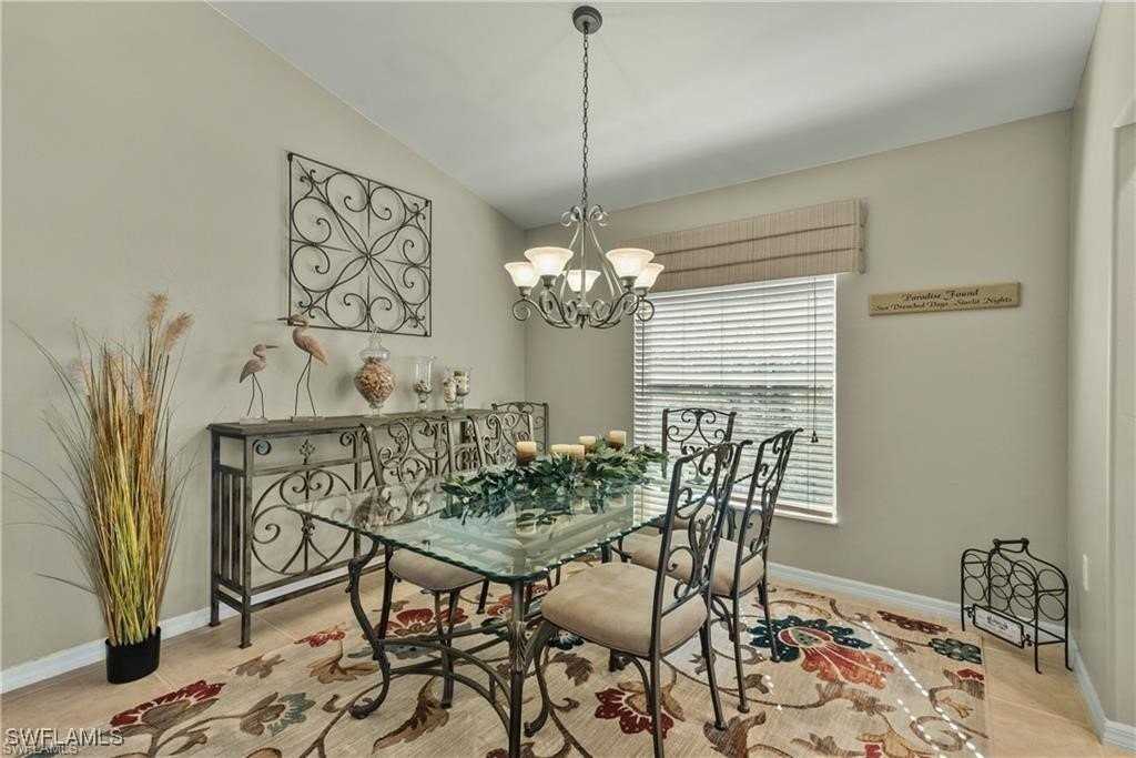 10032 Oakhurst Way - Photo 3 of 23