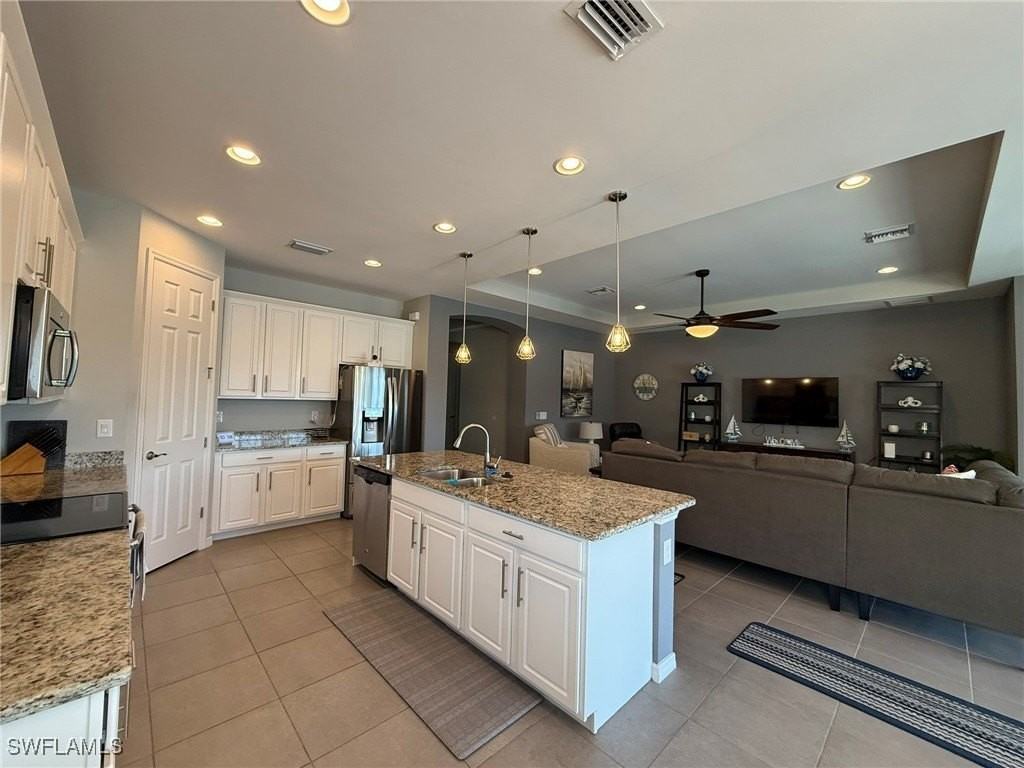 3916 King Edwards St - Photo 6 of 29