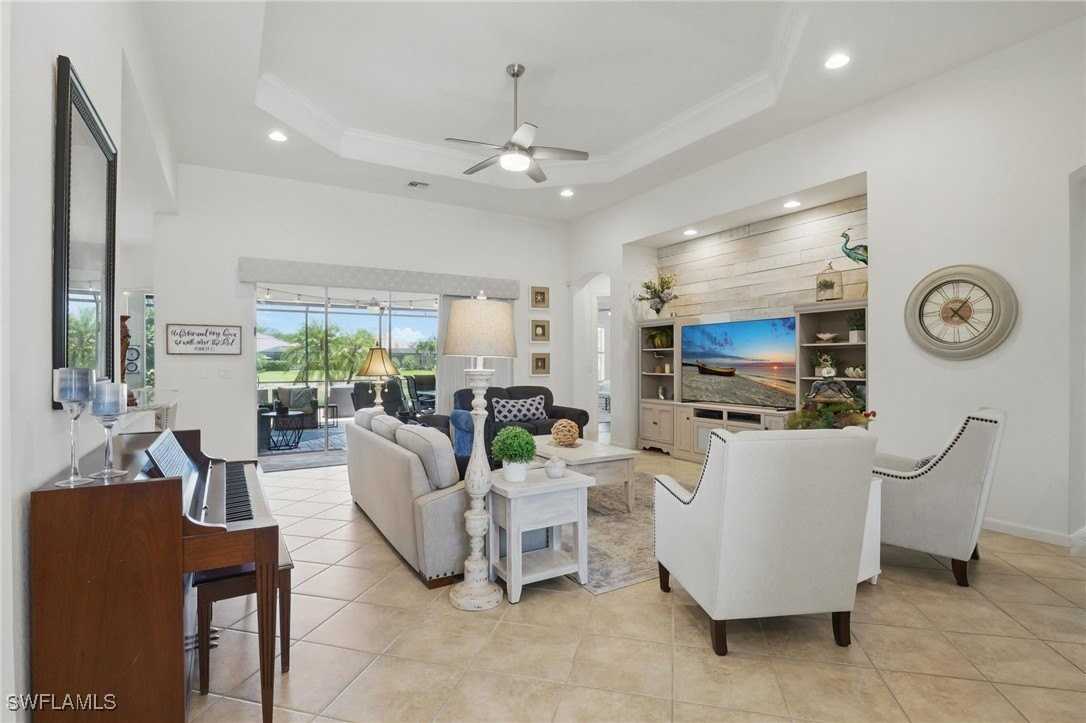 11119 Laughton Cir - Photo 3 of 48