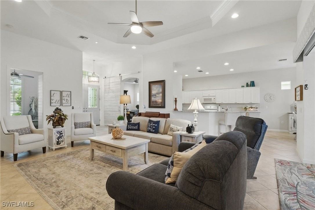 11119 Laughton Cir - Photo 5 of 48