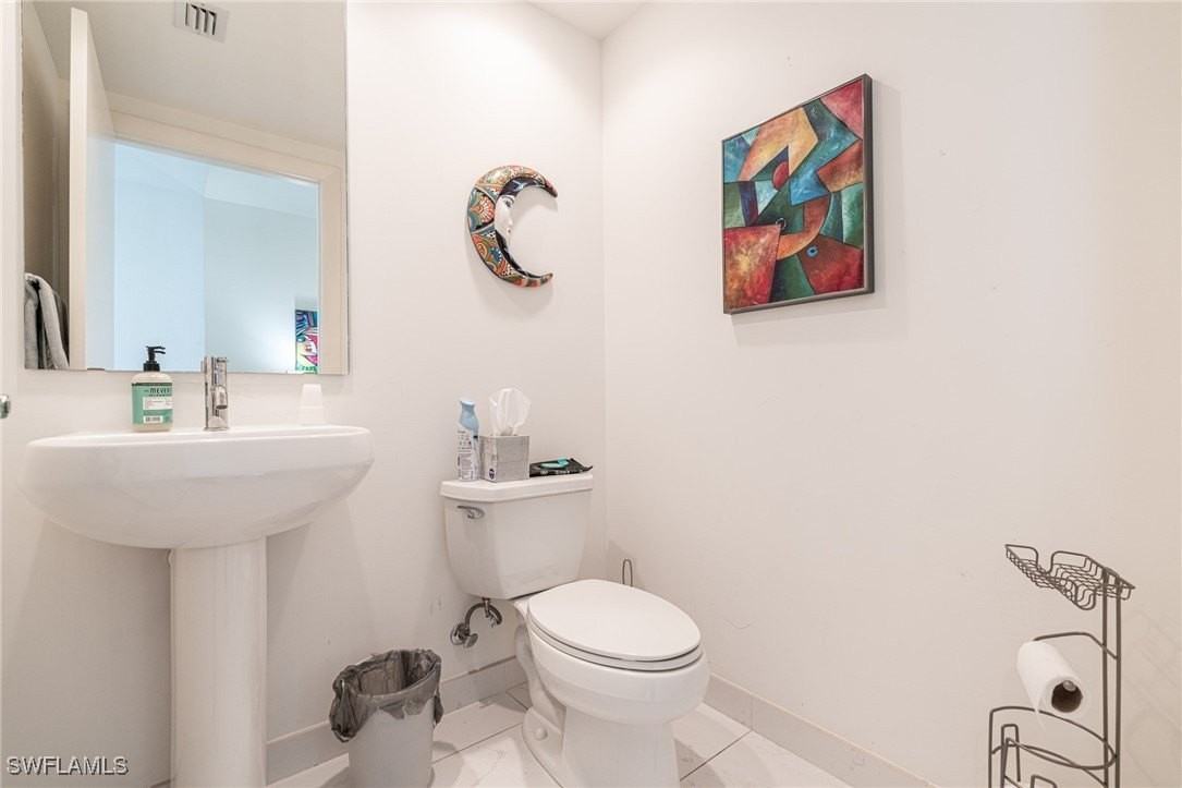 3000 Oasis Grand Blvd Apt 801 #801 - Photo 4 of 45