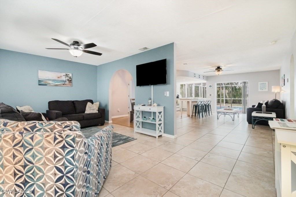 922 Se 25th Ln - Photo 4 of 26