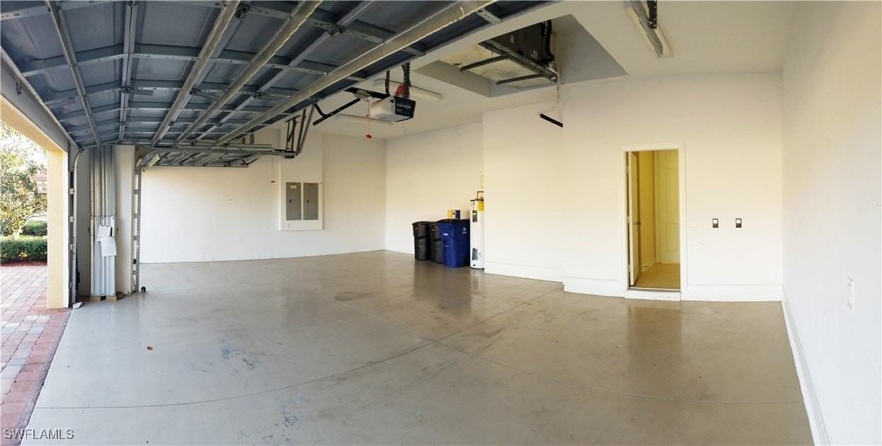 10153 Avalon Lake Cir - Photo 5 of 31