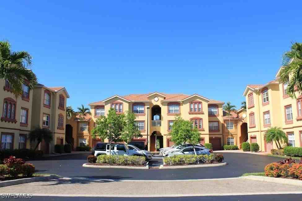 11400 Ocean Walk Ln Apt 209 #209 - Photo 2 of 24