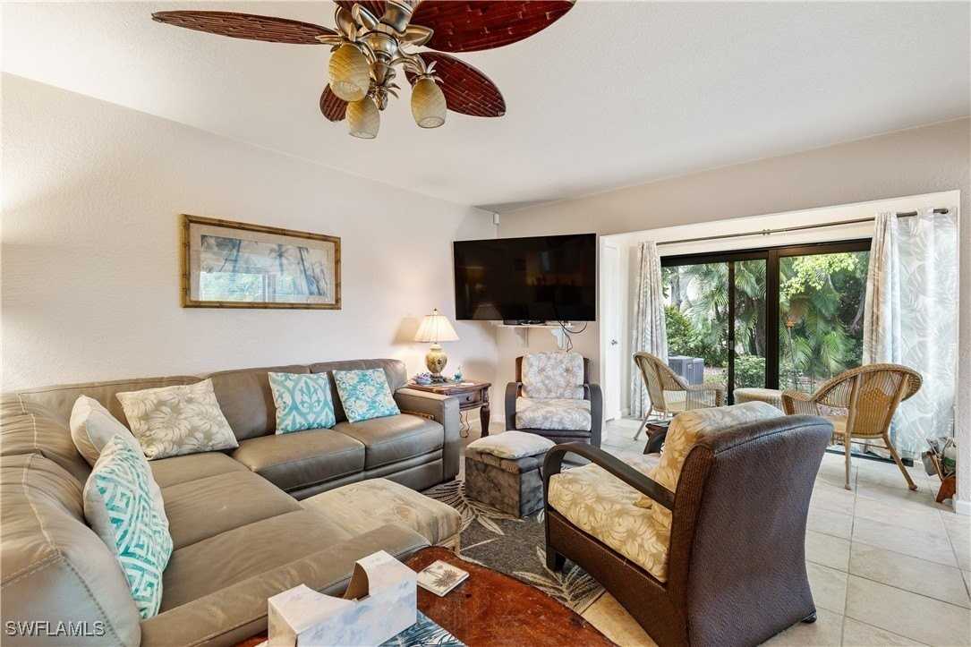 5483 Peppertree Dr Unit 1 #1 - Photo 3 of 39