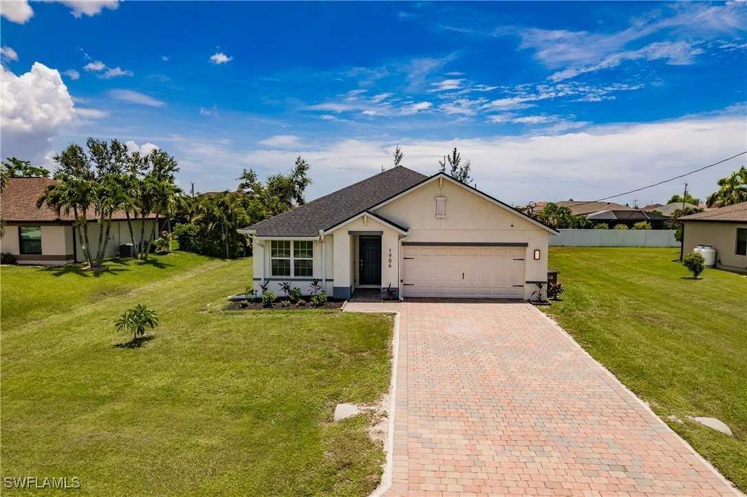 1904 Sw 10th Ter - Photo 2 of 32