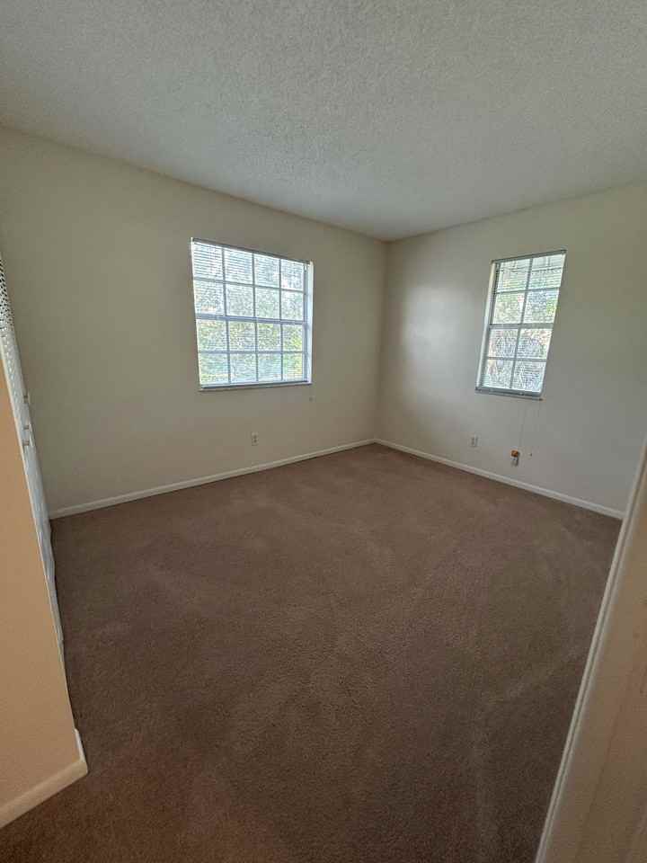 347 18th Pl Sw #347 - Photo 2 of 8