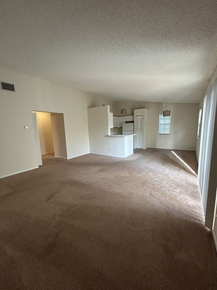 347 18th Pl Sw #347 - Photo 6 of 8