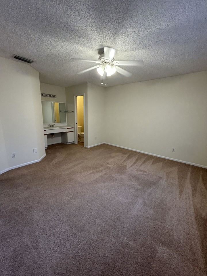 347 18th Pl Sw #347 - Photo 7 of 8