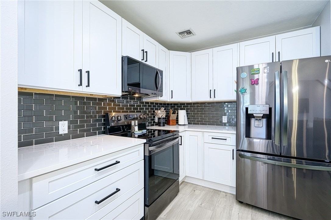 4715 Swordfish St - Photo 6 of 33