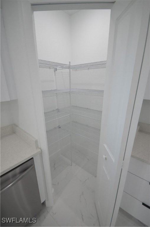 2132 Barker Blvd - Photo 7 of 36