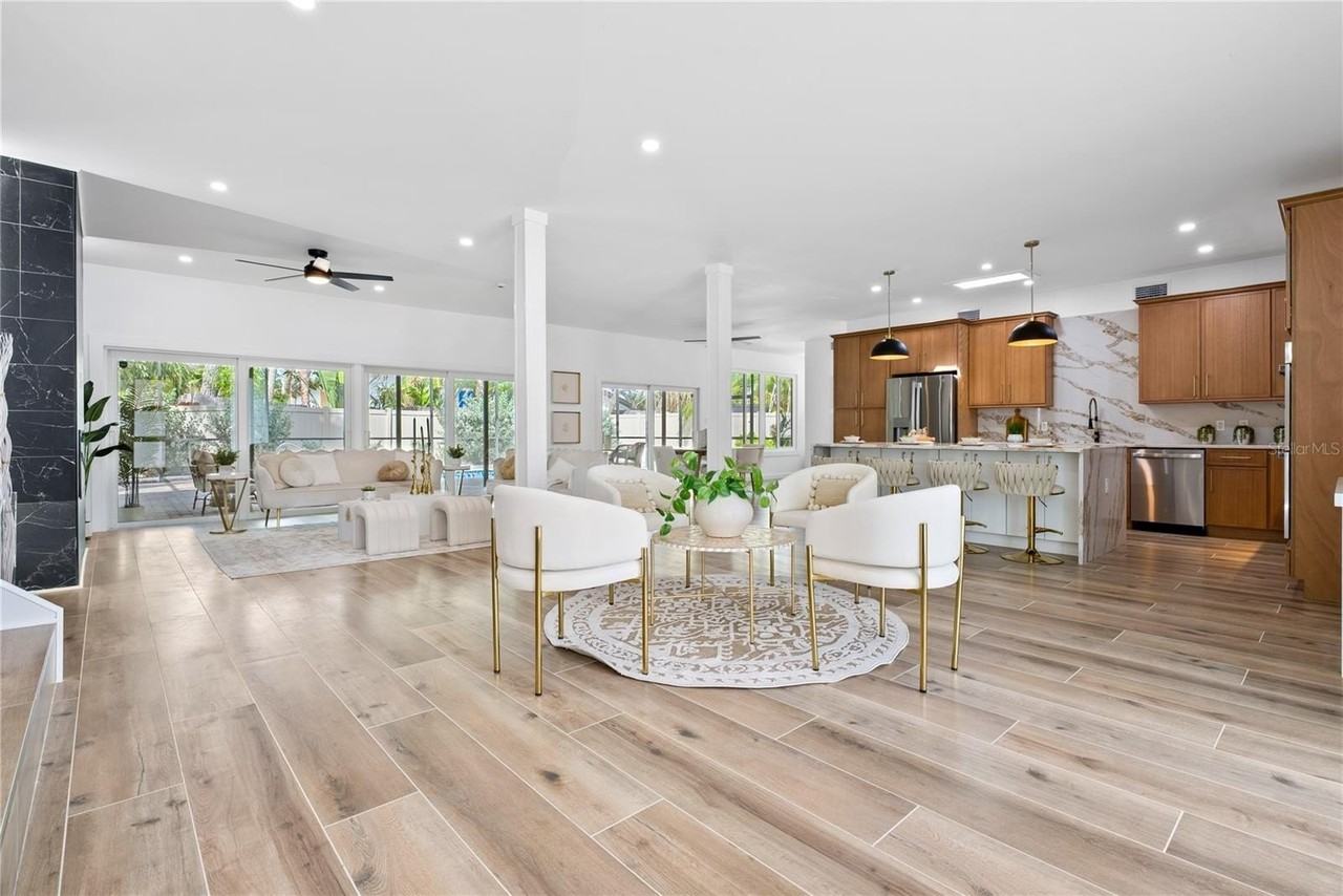 4879 Commonwealth Drive - Photo 5 of 45