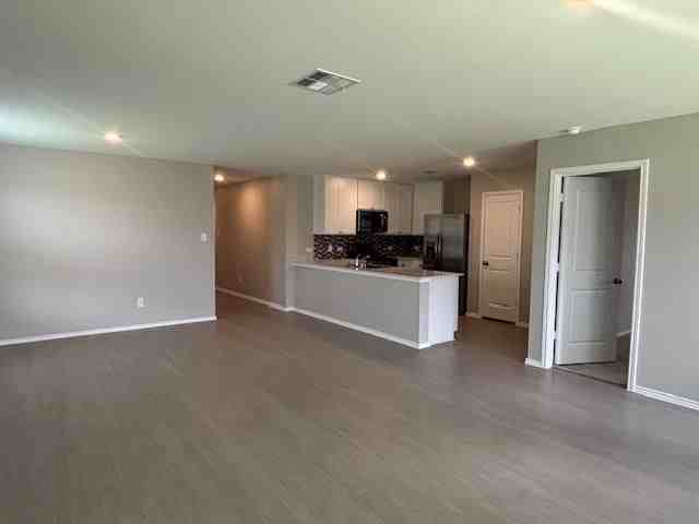 321 Bertram Oaks Rd - Photo 2 of 11