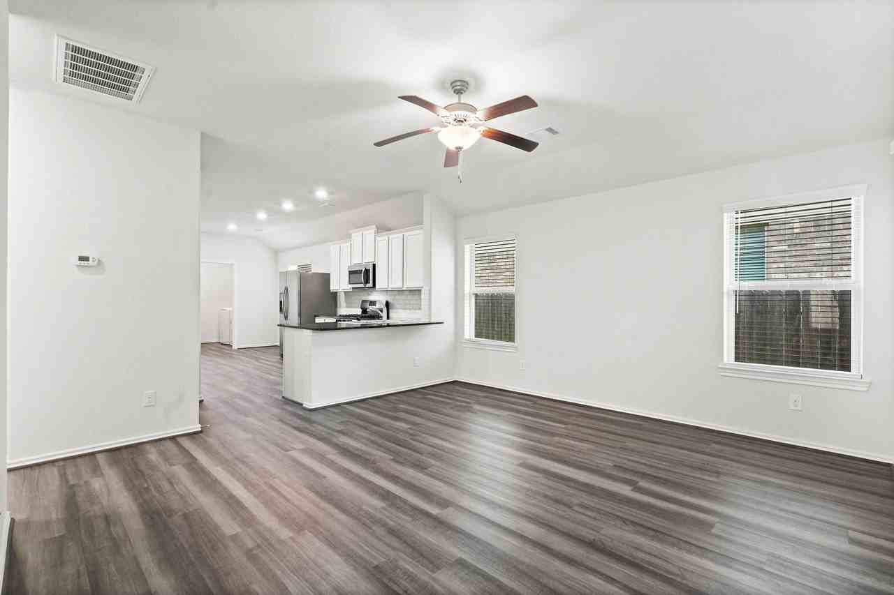 23724 Wood Green Terrace Dr - Photo 3 of 13