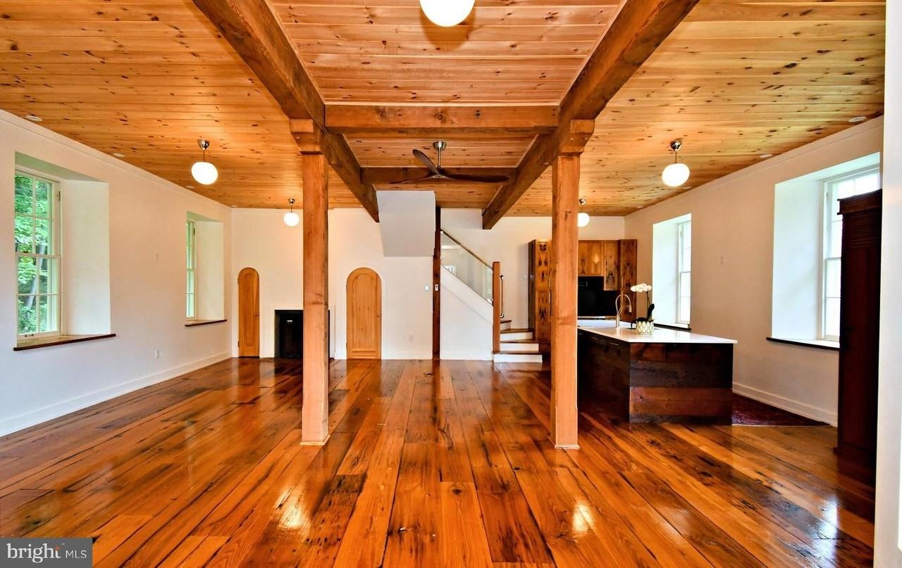 1938 Saint Matthews Road - Photo 5 of 50