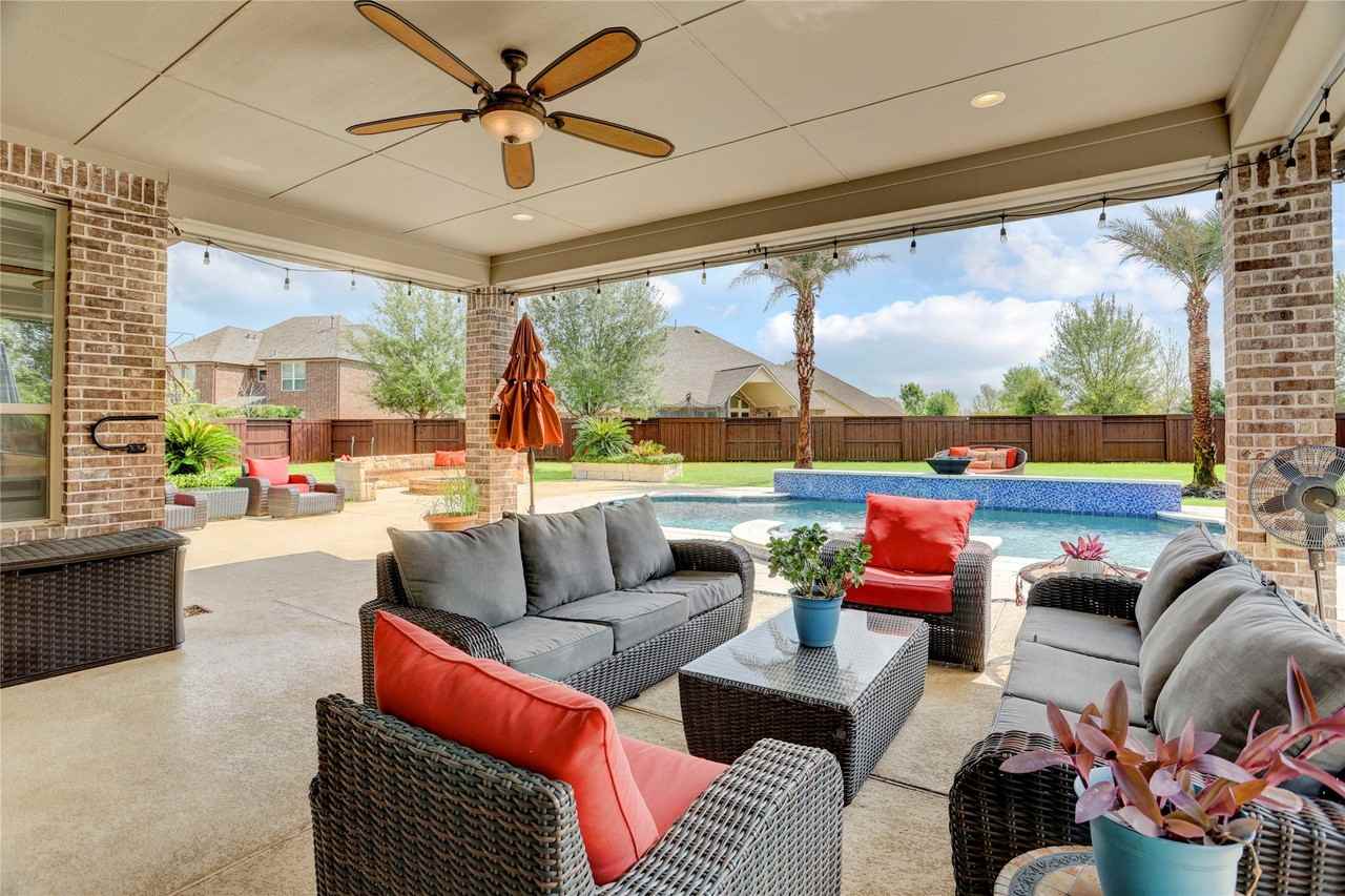 10727 Stone Isle Ct - Photo 2 of 50