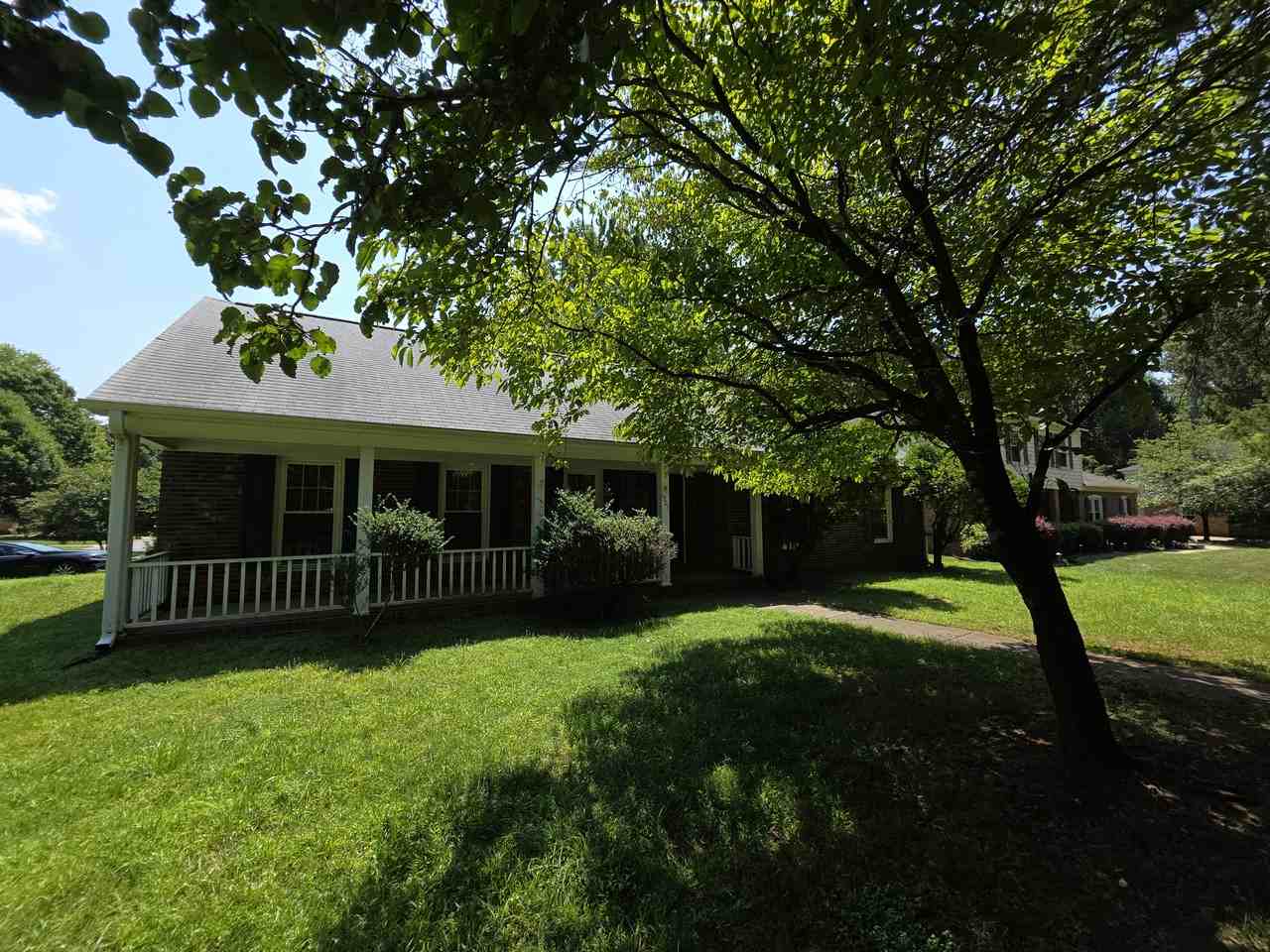 1301 Rock Point Rd - Photo 7 of 10