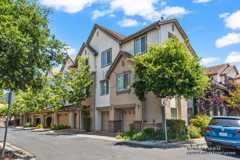 1076 Sapphire Ter - Photo 1 of 1