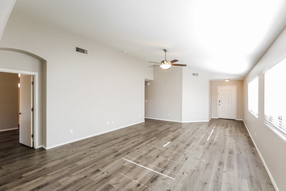 25739 W St Catherine Ave - Photo 5 of 16