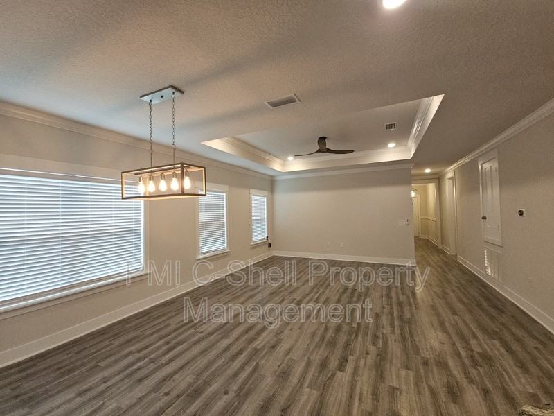 6047 Twenty One Oaks Dr - Photo 3 of 31