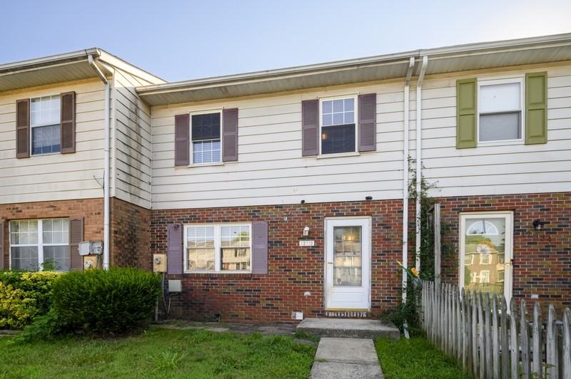 12332 Boncrest Dr - Photo 3 of 35