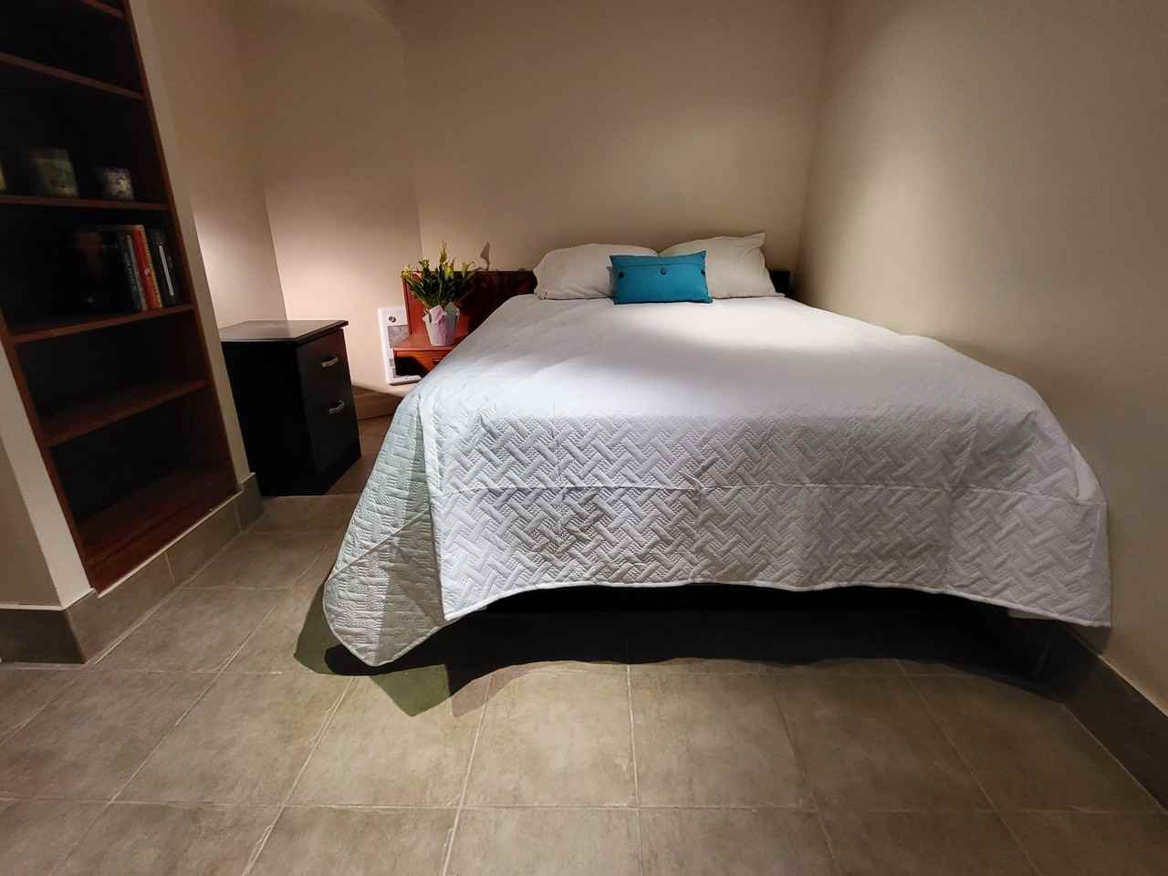 Queen St E & Woodbine Ave - Photo 3 of 8