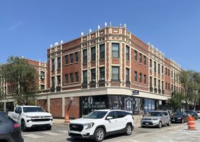 2737 N Spaulding Ave #303 - Photo 1 of 1