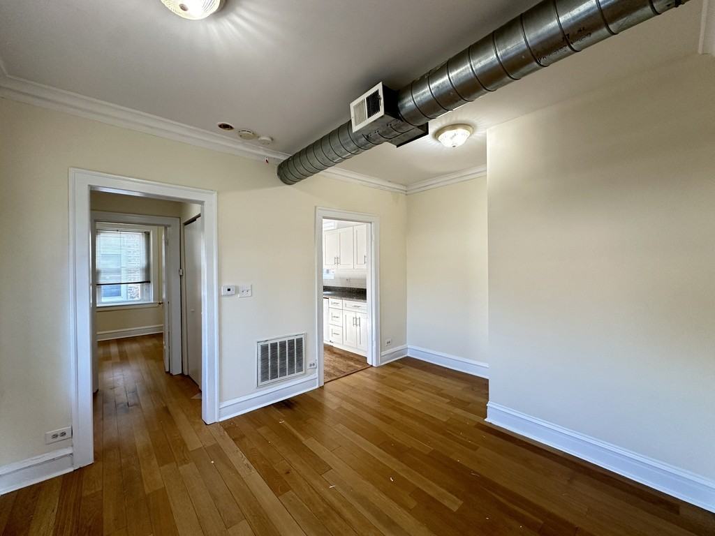 3533 W Fullerton Ave #3 - Photo 7 of 21