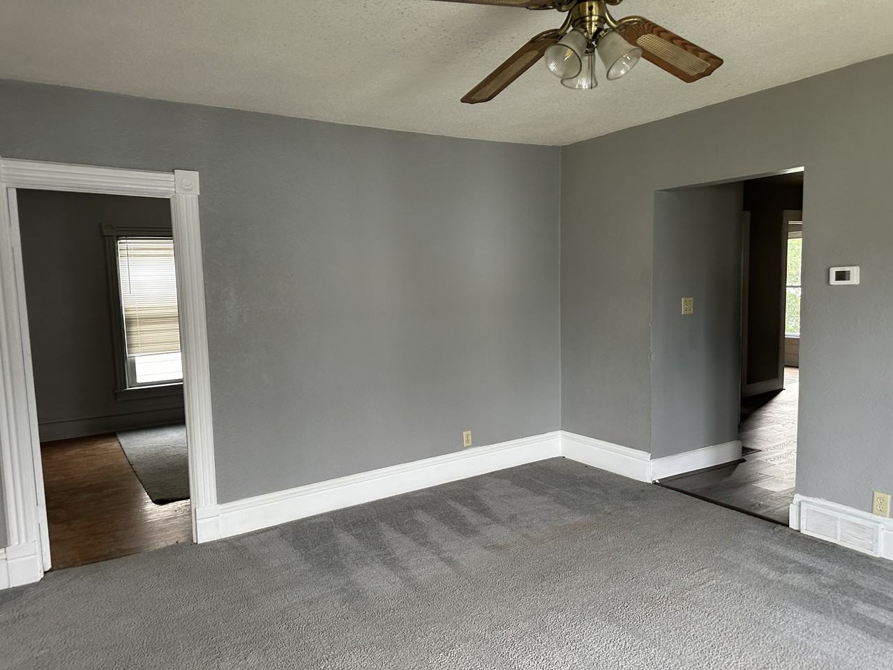 1108 1/2 S Carrol Ave - Photo 3 of 25