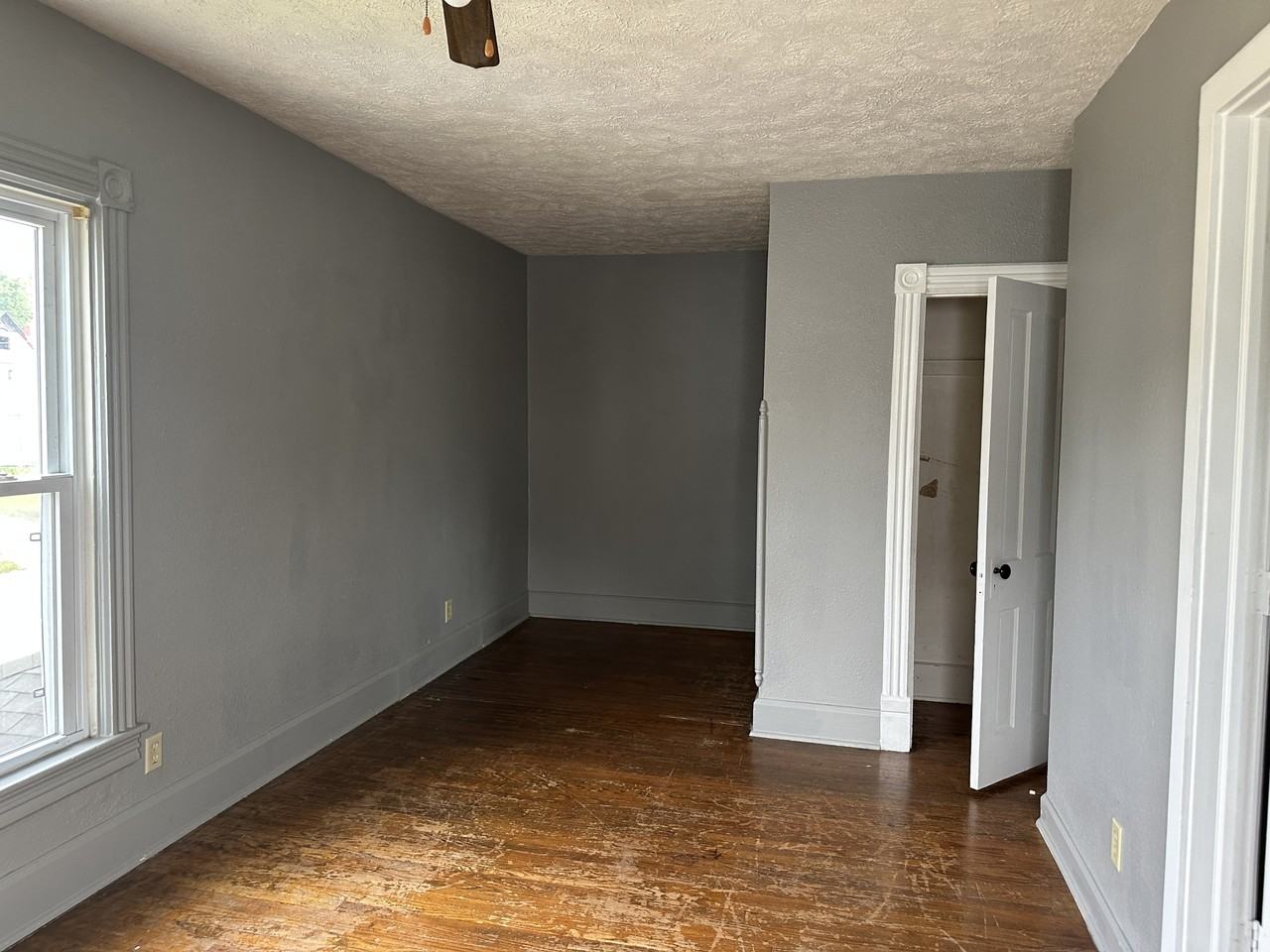 1108 1/2 S Carrol Ave - Photo 5 of 25