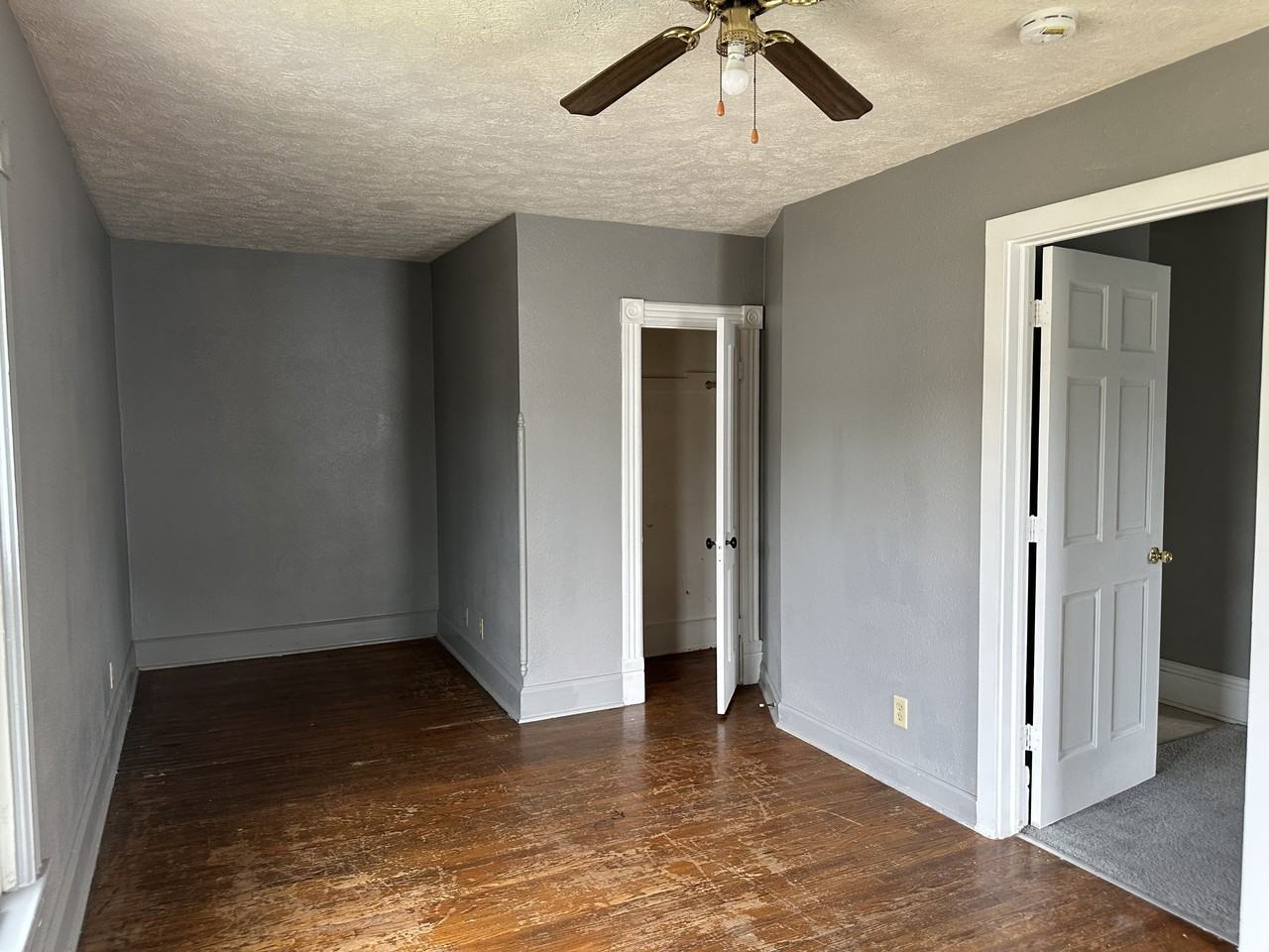 1108 1/2 S Carrol Ave - Photo 6 of 25